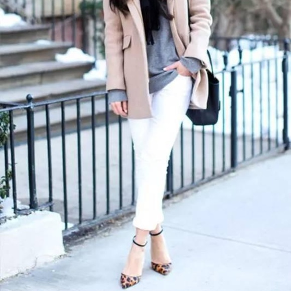 ❌SOLD!❌ Express White Cropped Skinny Jeans - Picture 2 of 8